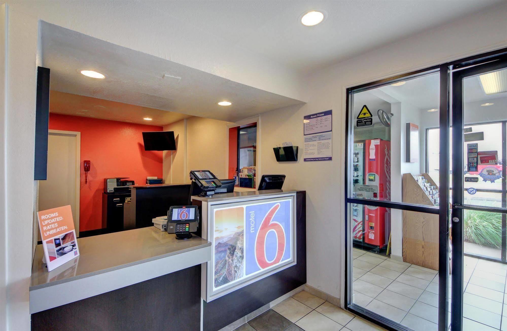 Motel 6 - Oklahoma City Airport Esterno foto