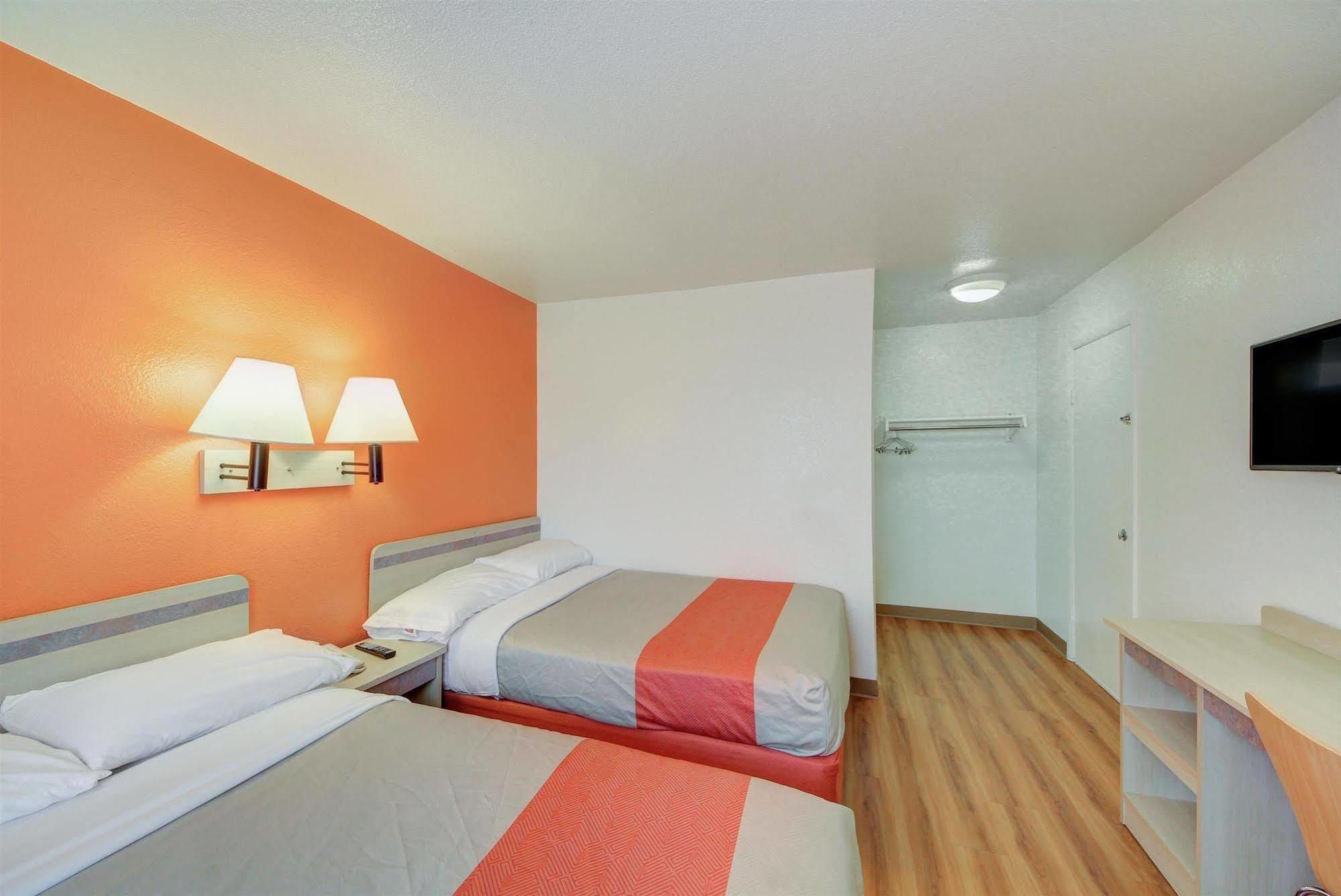 Motel 6 - Oklahoma City Airport Esterno foto