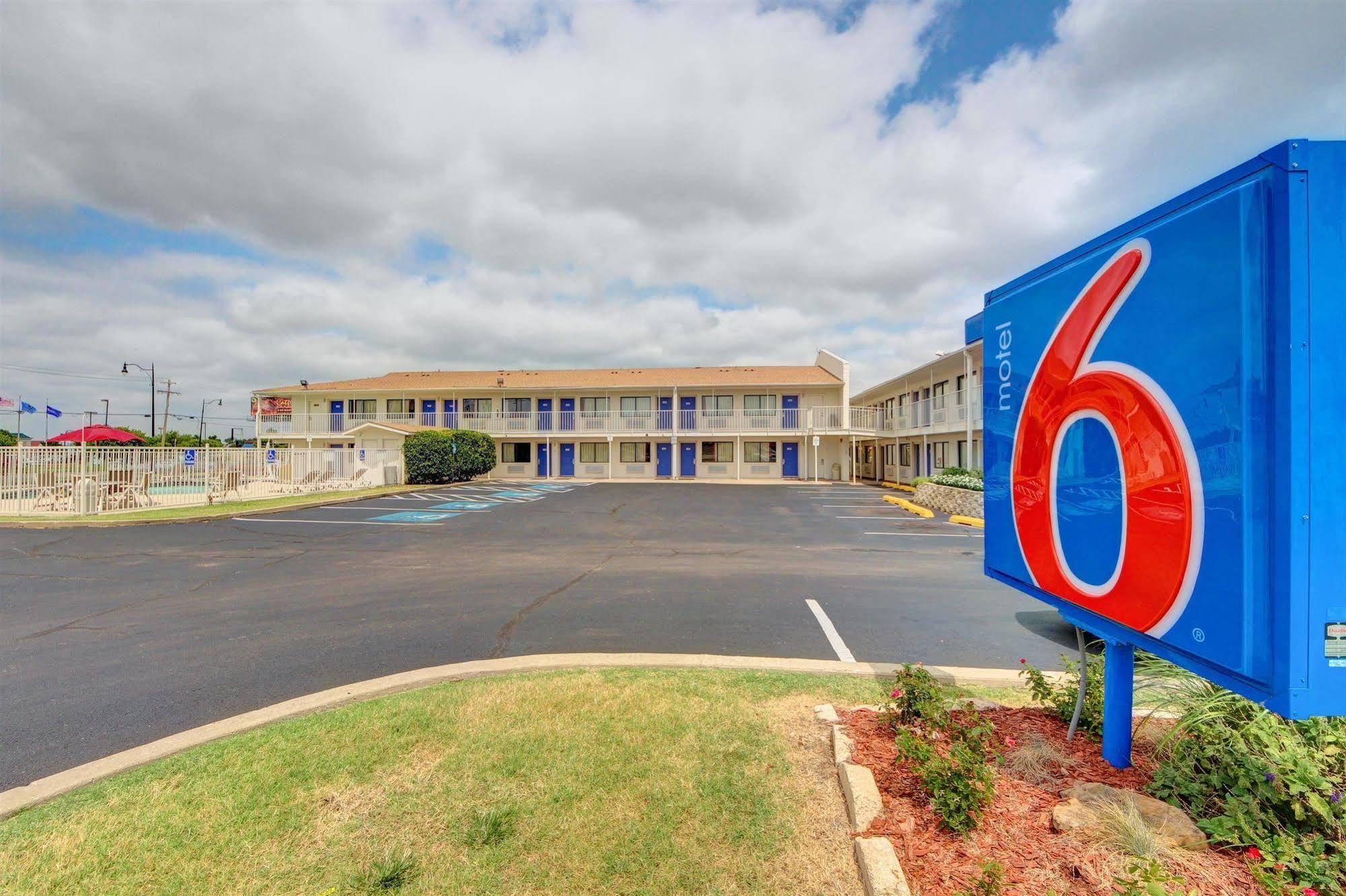 Motel 6 - Oklahoma City Airport Esterno foto