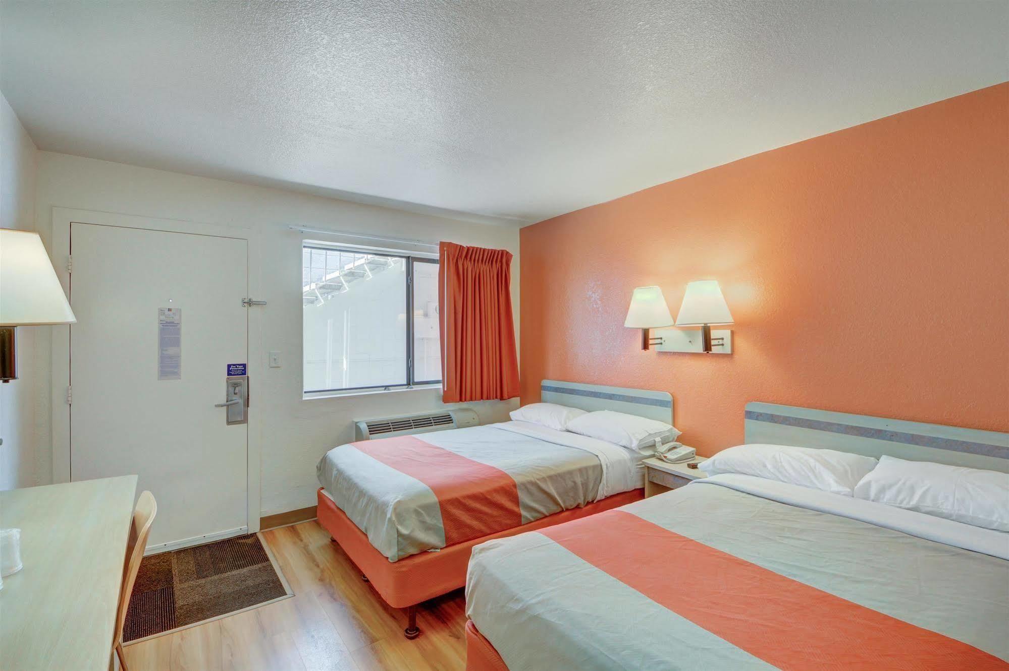 Motel 6 - Oklahoma City Airport Esterno foto